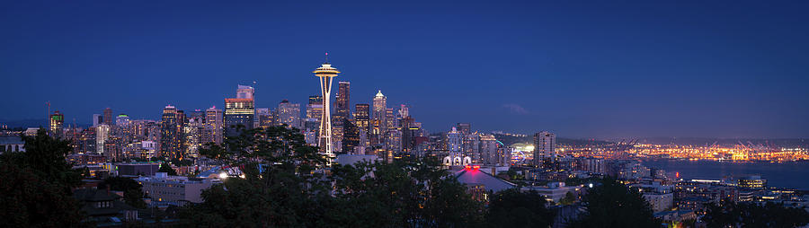 Seattle Panorama Photograph by Raf Winterpacht