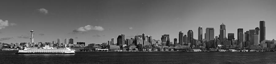 Seattle Photograph - Seattle Skyline in Black and White by Twenty Two North Photography