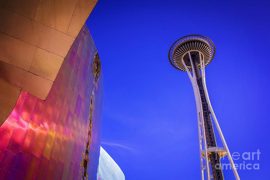 Seattle Photograph - Seattle Space Needle by Joan McCool