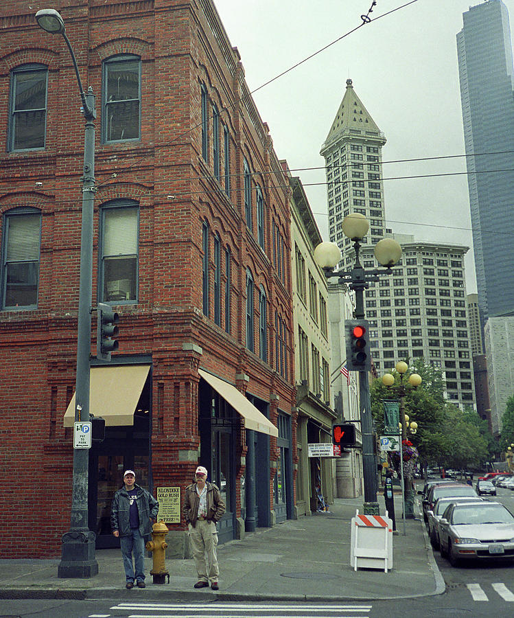 Seattle Street Corner 2007 Photograph by Frank Romeo
