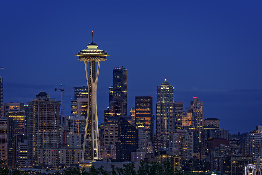 Seattle Photograph - Seattle Twilight by Rick Berk