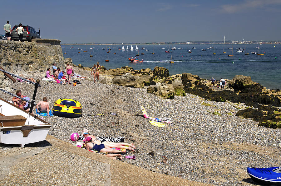 Seaview Beach from the Slipway Photograph by Rod Johnson