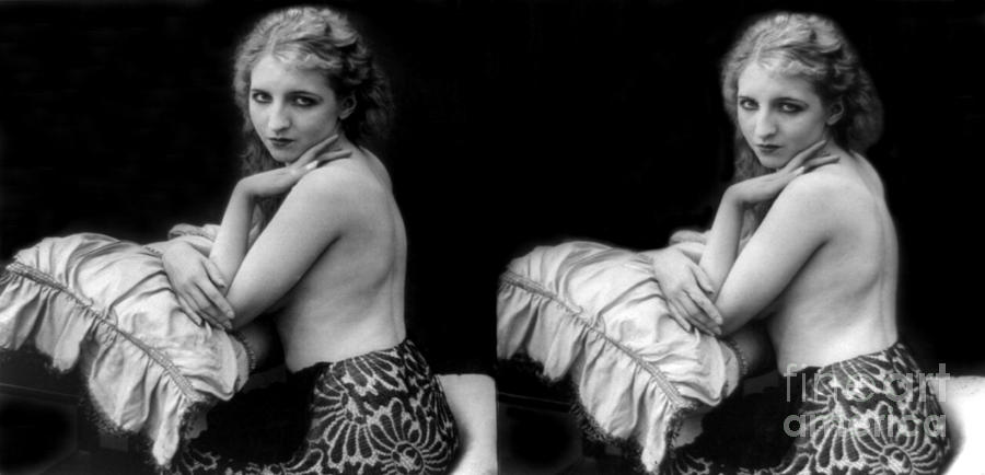 Seeing Doubles, Nude Model, 1928 Photograph by Science Source