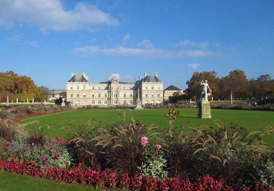 Senate from Jardin du Luxembourg Photograph by Christopher J Kirby