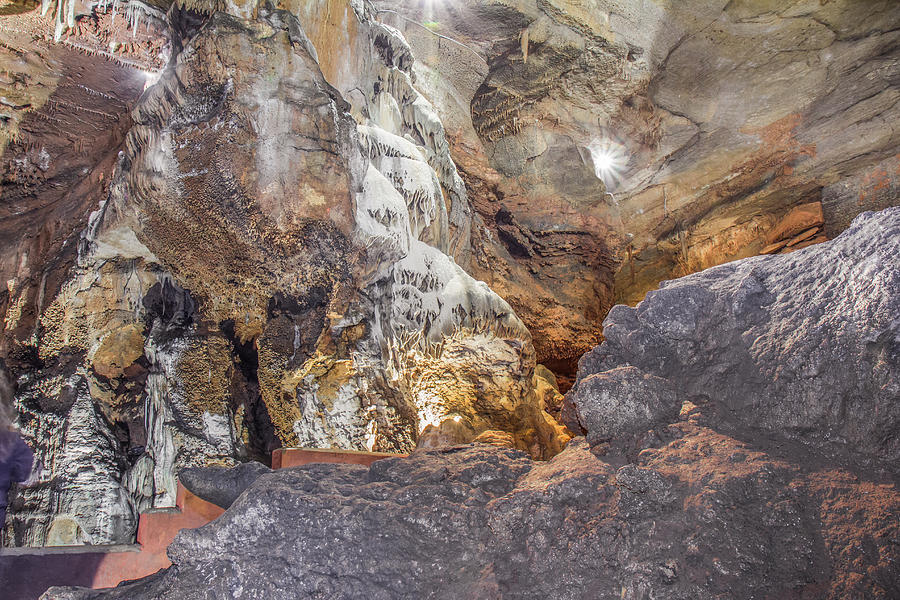 Seneca Caverns Photograph - Seneca Caverns Chamber by Mary Almond