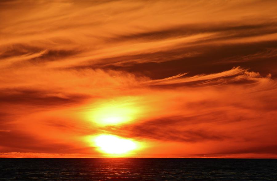 Setting Sun Over Georgian Bay  Photograph by Lyle Crump