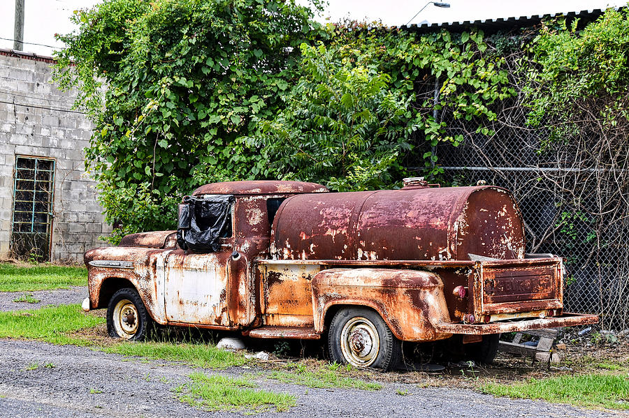 Shades of Rust Photograph by Linda Brown