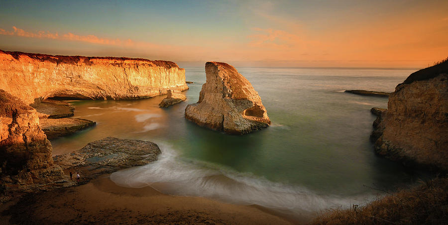 Shark Fin Cove At Sunset Photograph By Surjanto Suradji 8446