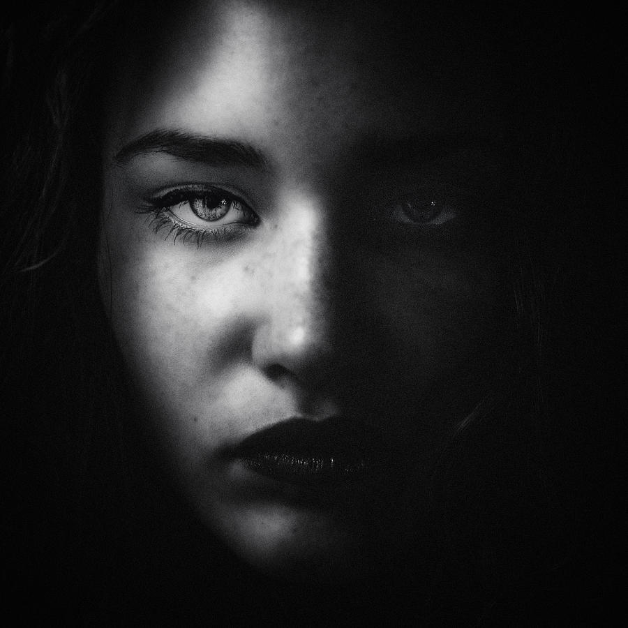 Black And White Photograph - She by Bez Dan