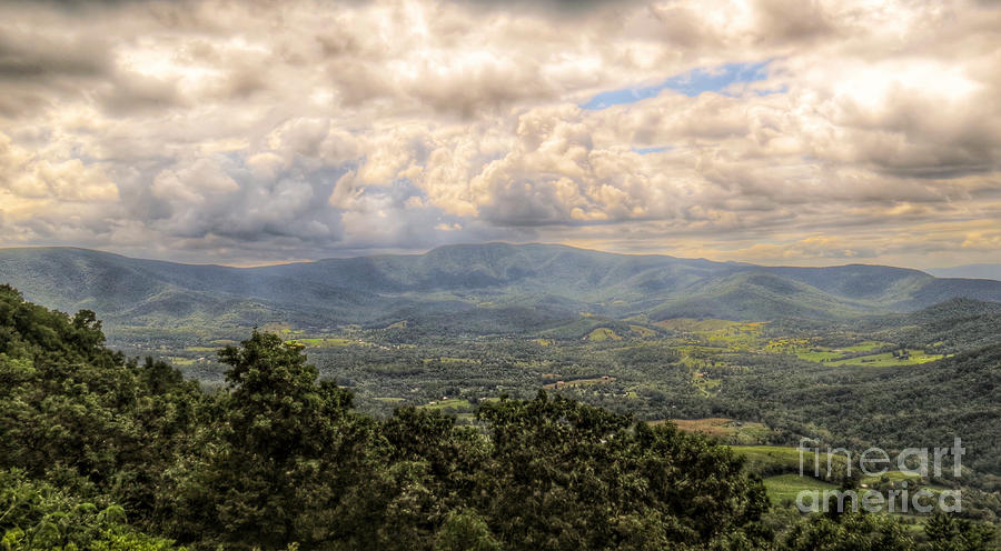 Shenandoah Valley - Storm Rolling In Photograph by Kerri Farley