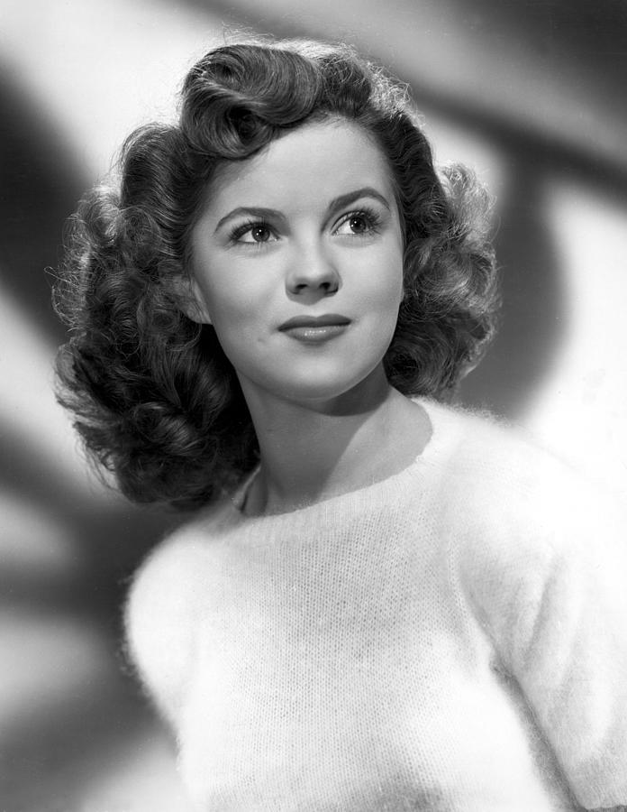 Shirley Temple 1946 Photograph By Everett.