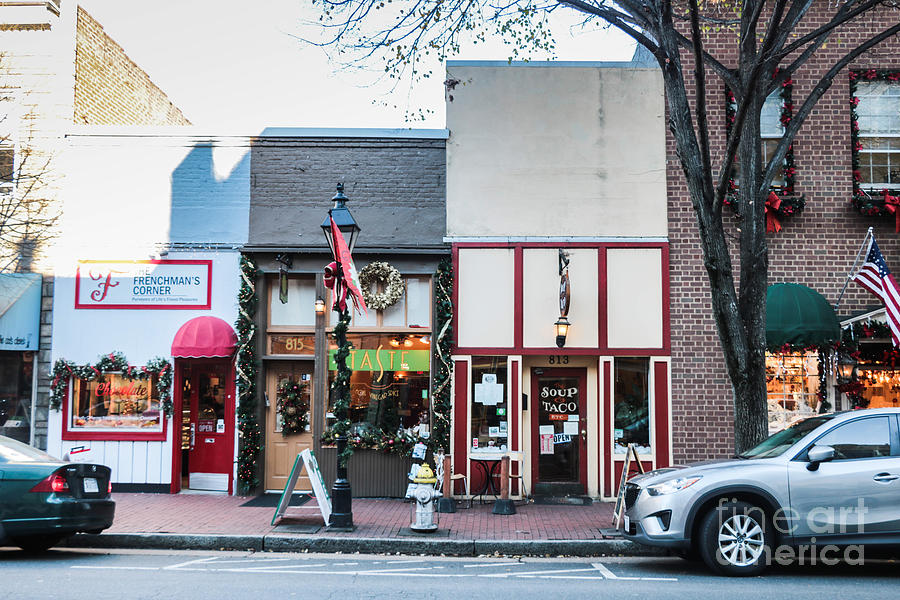 Shop Fronts of Fredricksburg Virginia Photograph by Thomas Marchessault