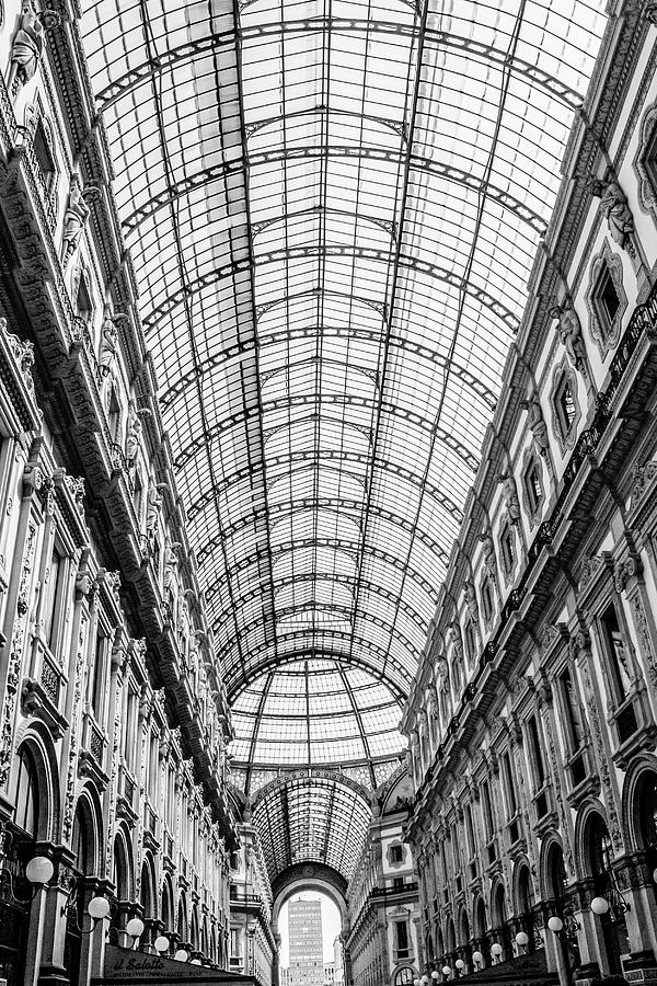 Shopping in Milan Black and White Photograph by Lisa Lemmons-Powers