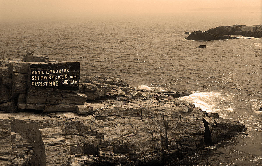 Portland Photograph - Shoreline and Shipwreck - Portland, Maine Sepia by Frank Romeo