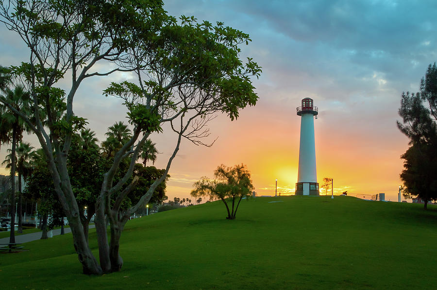 Shoreline Lighthouse Sunrise Photograph by R Scott Duncan