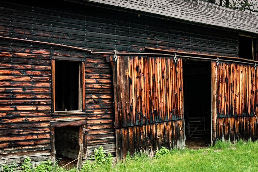 Side of a barn Photograph by Pamela Taylor