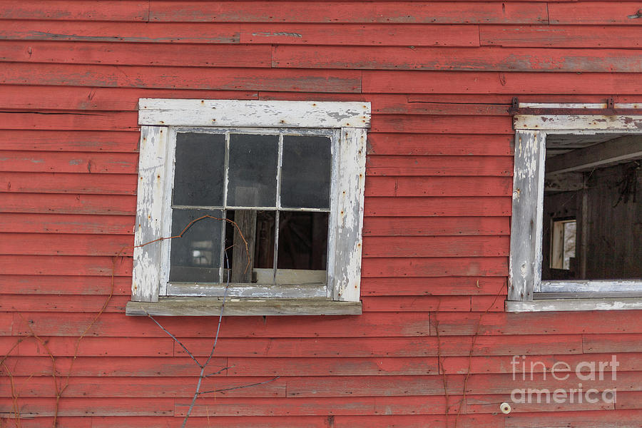 Side of an old red barn Quechee, Vermont Photograph by Edward Fielding