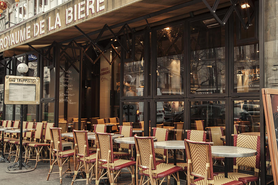 Sidewalk Cafe in Paris Photograph by Andrew Soundarajan