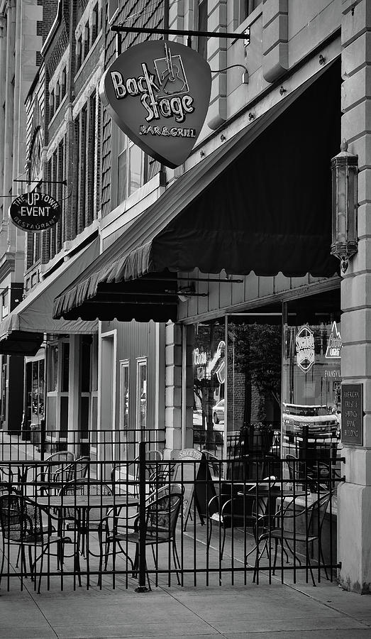Sidewalk Respite - Bar and Grill - bw Photograph by Greg Jackson