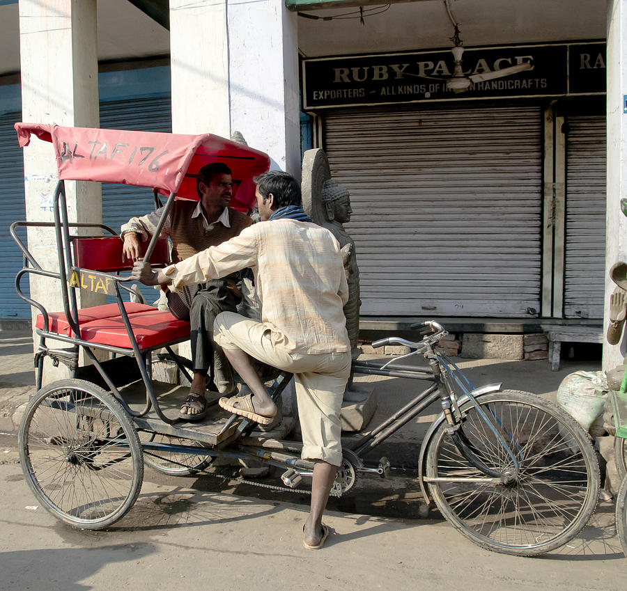 Silence of rickshaws. Photograph by Elena Perelman
