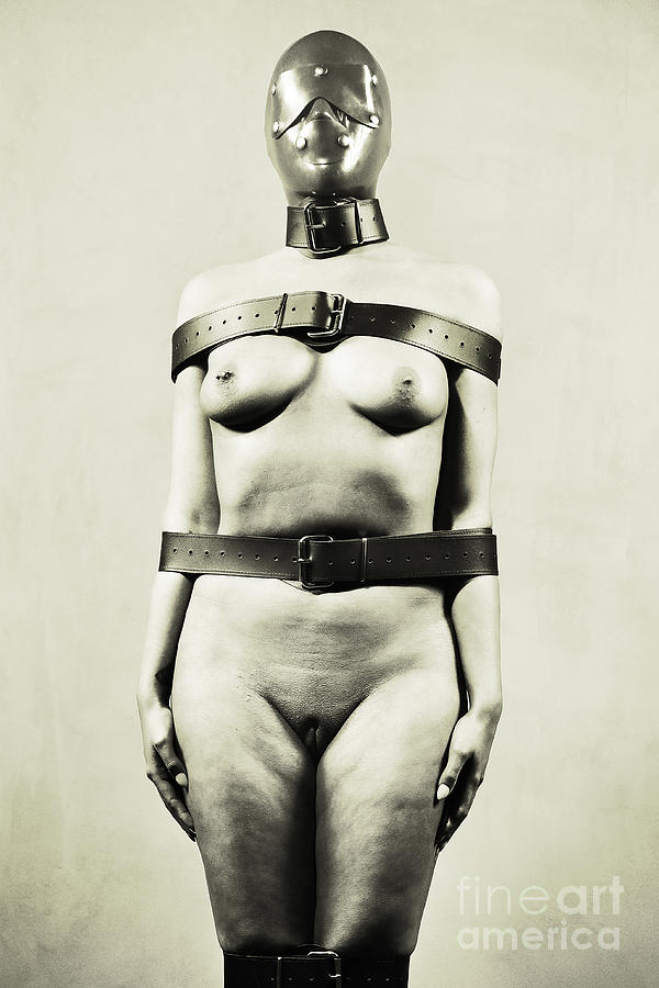 Silent - Nude woman in bdsm fetish style by William Langeveld Silent - Nude woman in bdsm fetish style by William Langeveld