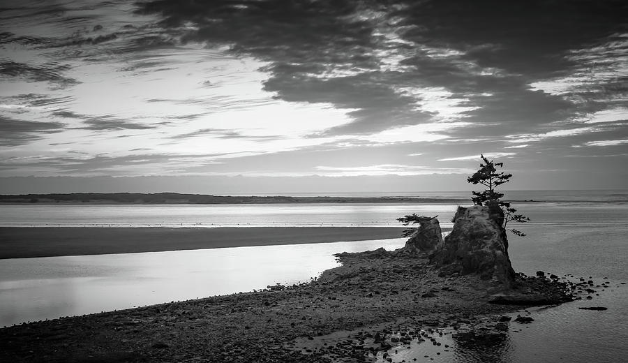 Siletz Bay Serenity Photograph by Don Schwartz