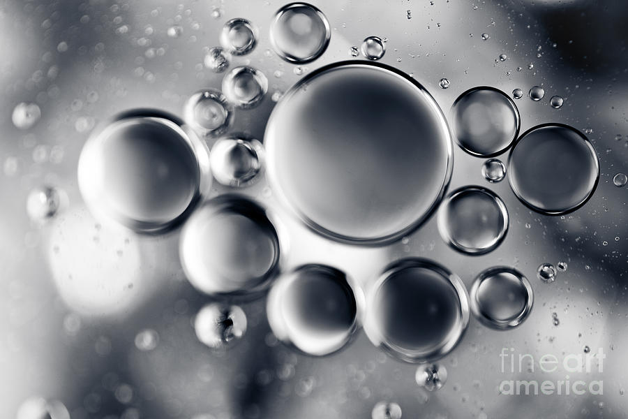 Abstract Photograph - Silver Macro Droplets by Sharon Mau