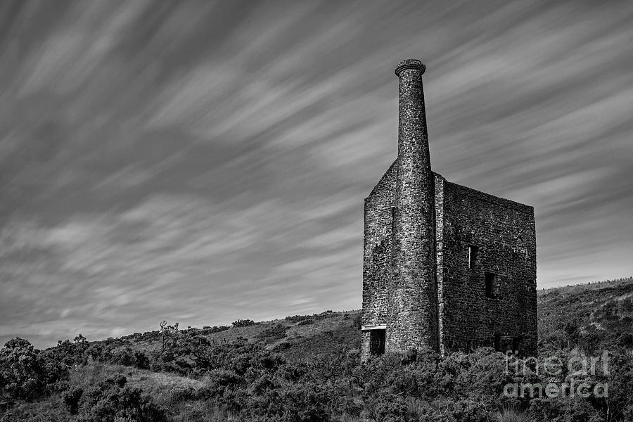 Black And White Photograph - Silver Mine by Richard Thomas