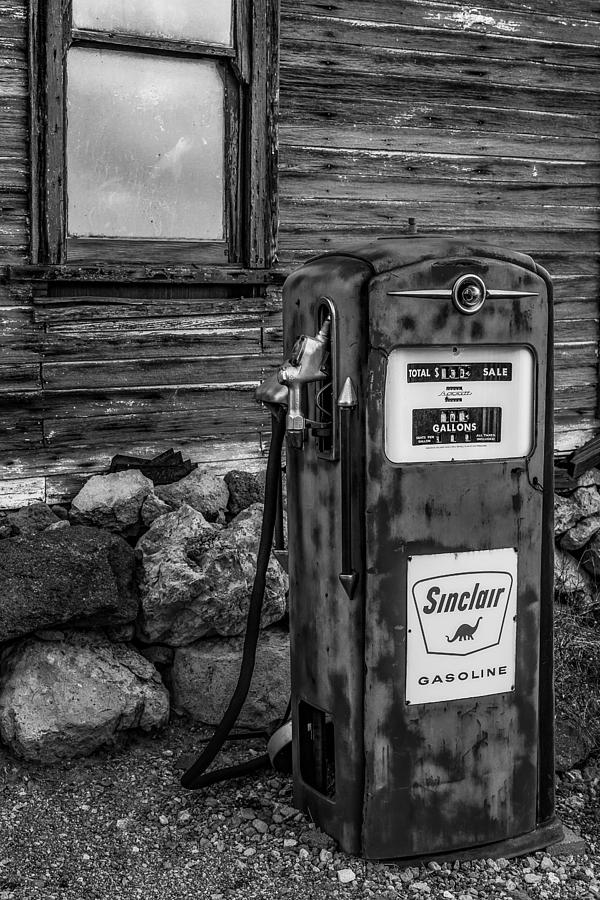 Sinclair Gas Pump BW Photograph by Susan Candelario
