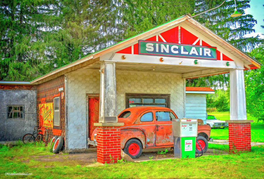 Dinosaur Photograph - Sinclair Gas Station by LeeAnn McLaneGoetz McLaneGoetzStudioLLCcom