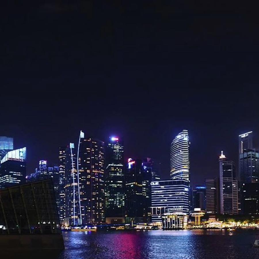 Holiday Photograph - #singapore #marinabaysands #skyline by Fink Andreas