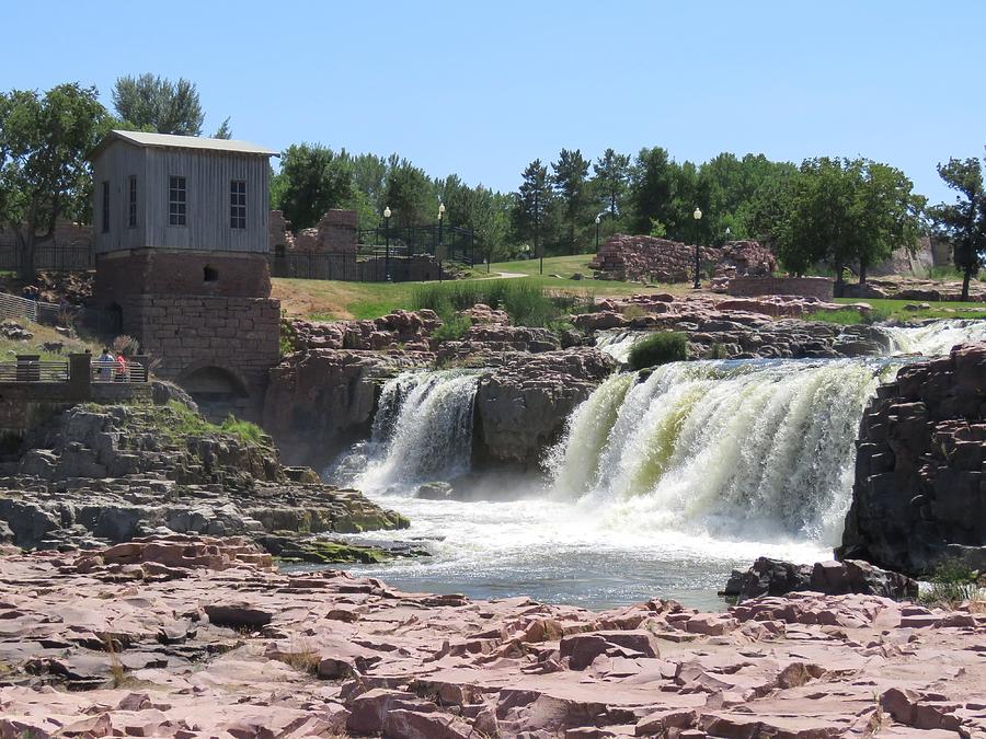 Sioux Falls Photograph by Keith Stokes