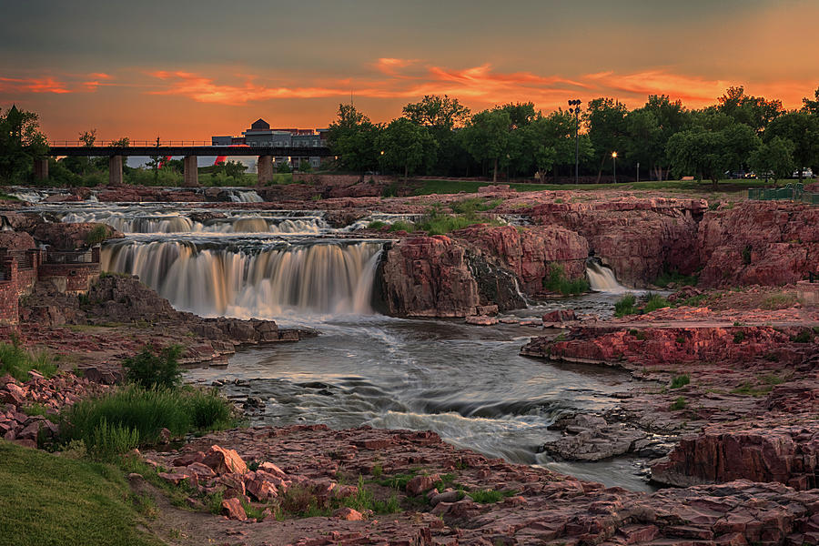 Sioux Falls Sunset Photograph by Susan Rissi Tregoning