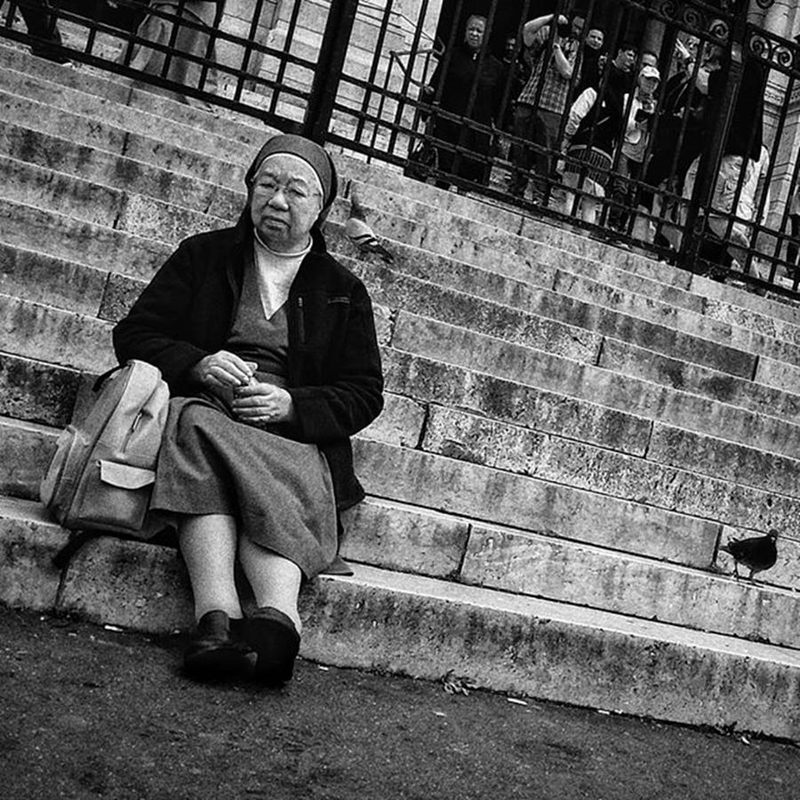 Paris Photograph - Sitting Nun

#woman #nun #religion by Rafa Rivas