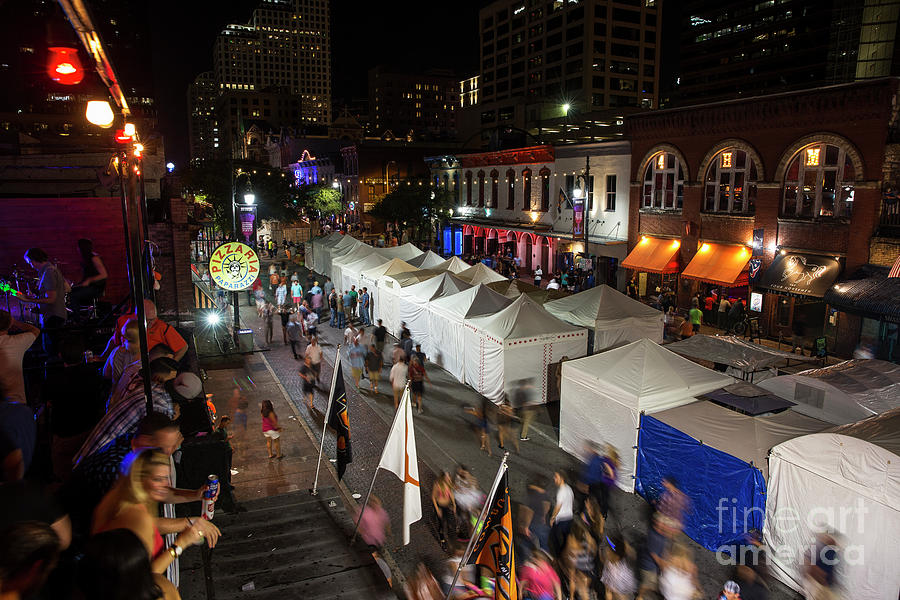 Sixth Streets Rooftop Bars Offer The Breeze And Best Views From