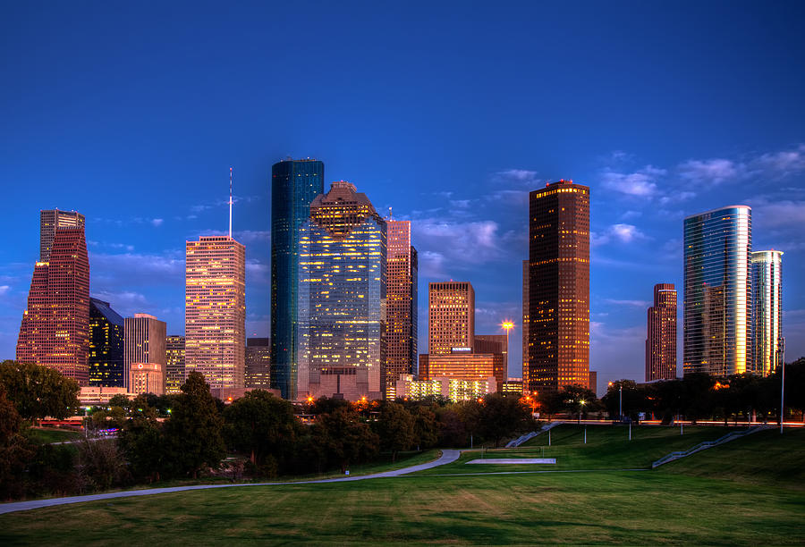 Houston Photograph - Skyline Extraordinaire by Tom Weisbrook