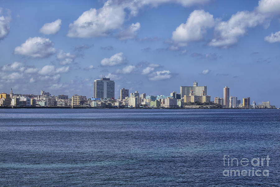 Architecture Photograph - Skyline Havana by Patricia Hofmeester