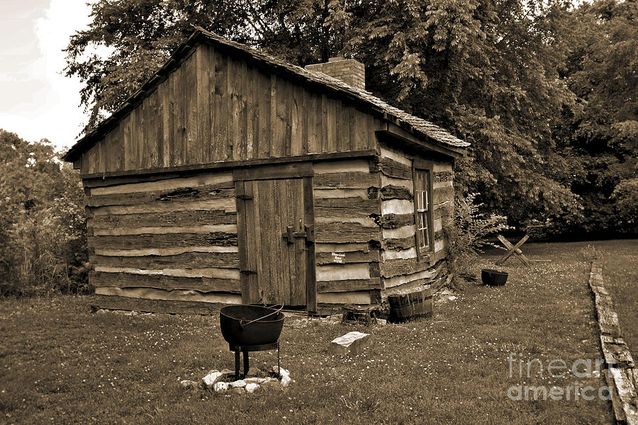 Cabin Photograph - Slave Cabin by Edna W