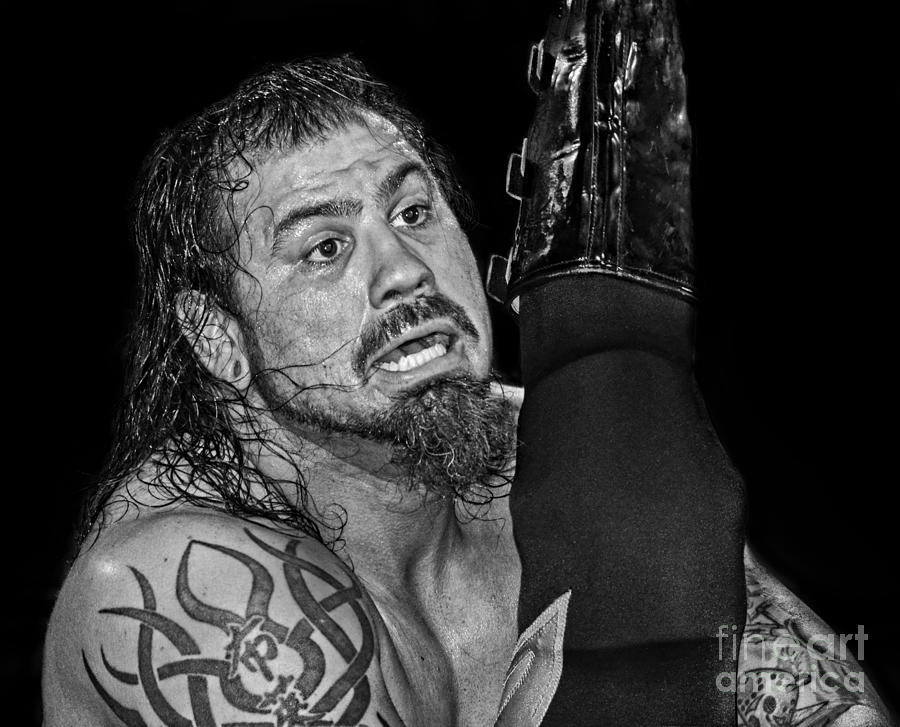 Sledge Applying a Leglock black and white version Photograph by Jim Fitzpatrick