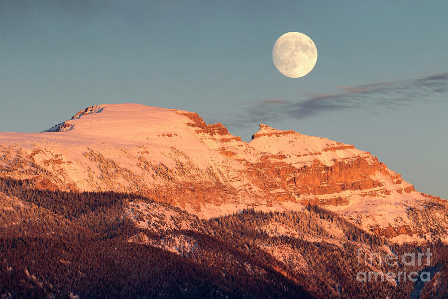 Sleeping Indian Moonrise Photograph by Aaron Whittemore