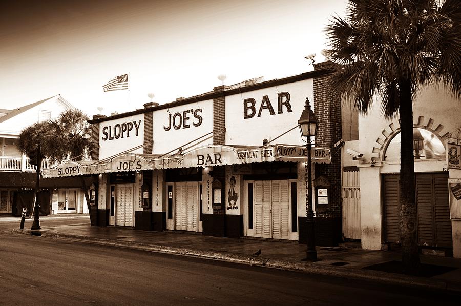 Black And White Photograph - Sloppy Joes - Key West Florida by Bill Cannon