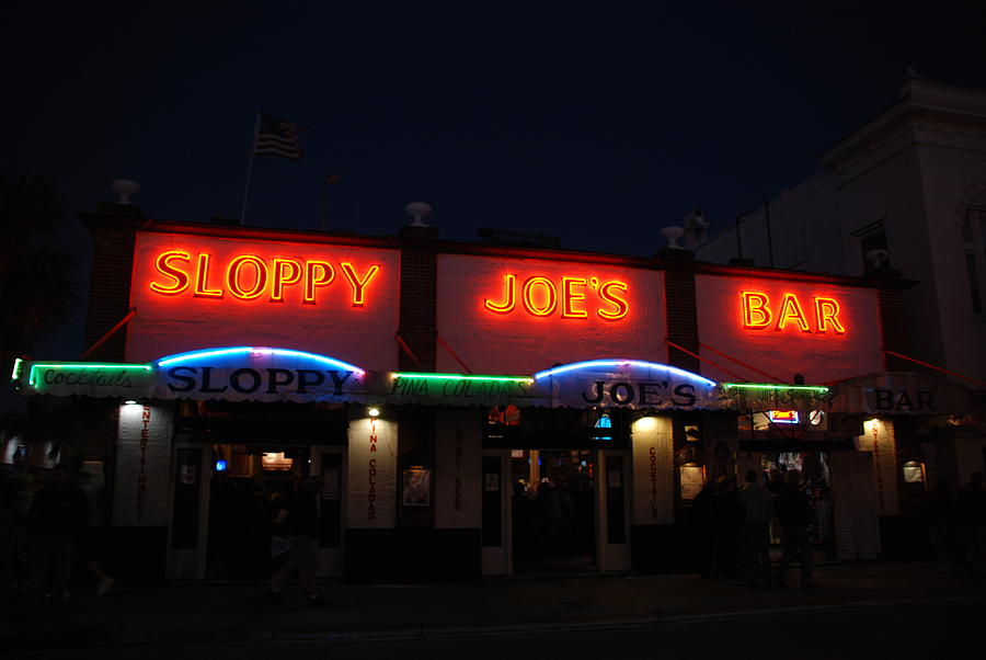 Architecture Photograph - Sloppy Joes by Night by Susanne Van Hulst