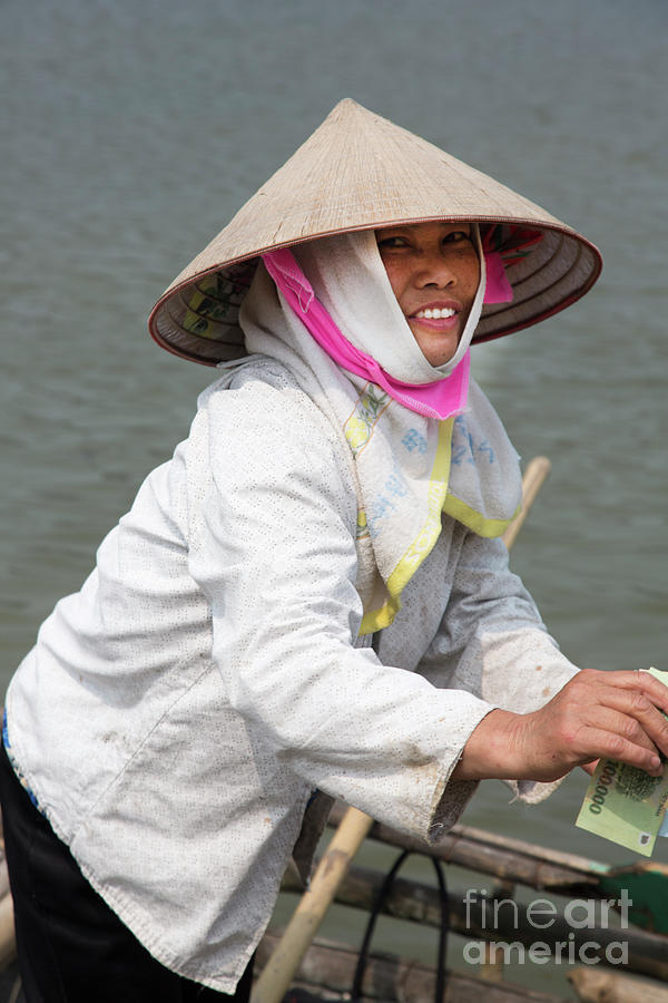 Smiles Vietnamese Woman  Photograph by Chuck Kuhn