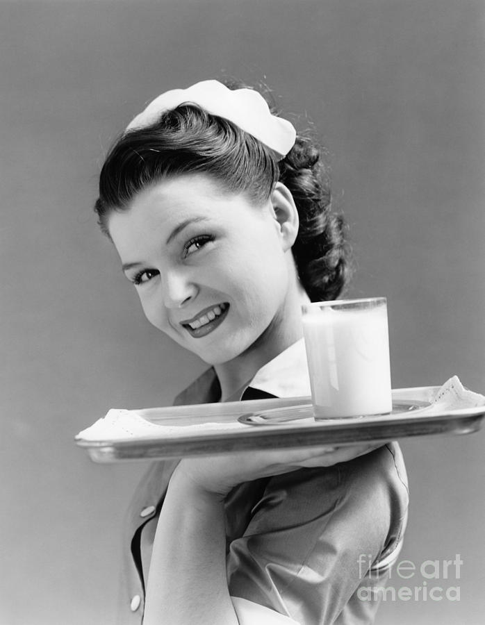 Smiling Waitress, C.1930-40s Photograph by H. Armstrong Roberts/ClassicStock