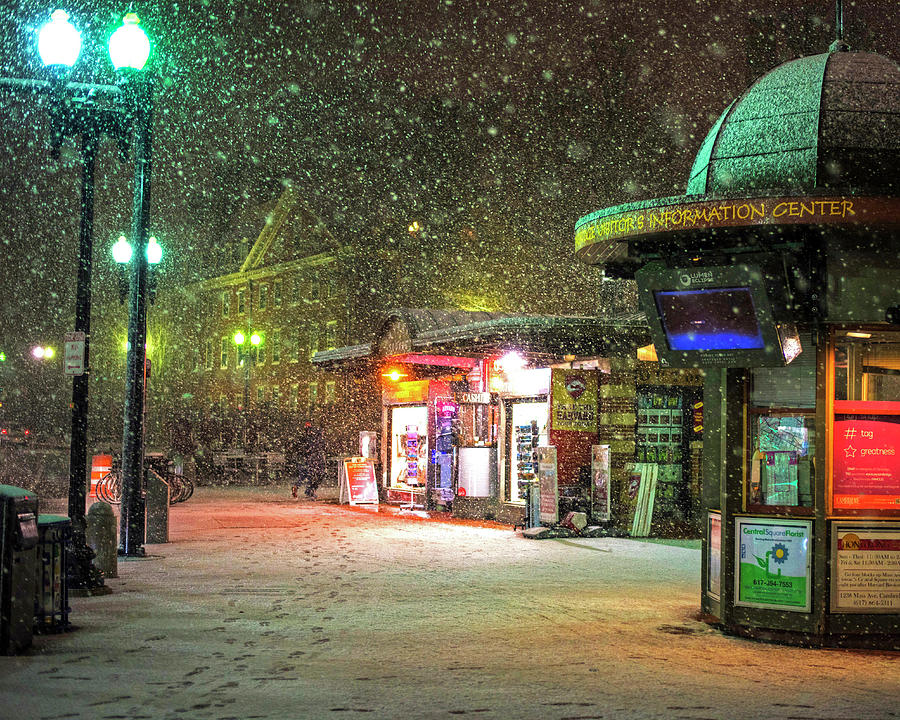 Snowfall in Harvard Square Cambridge MA Kiosk Photograph by Toby McGuire