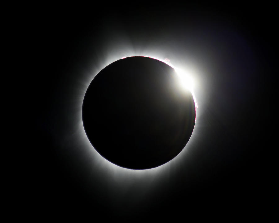 Solar Eclipse Photograph - Solar Eclipse Diamond Ring by John King