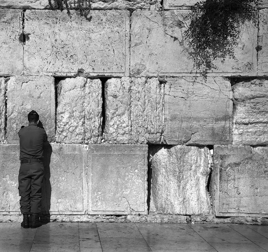 Soldier At The Kotel 1605 Photograph