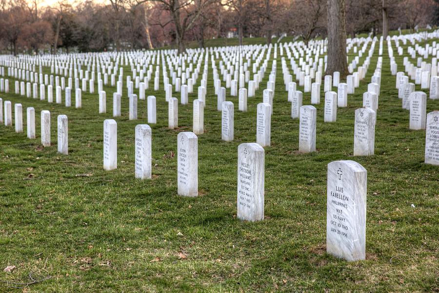 Arlington Cemetery Photograph - Somber Moment by John King