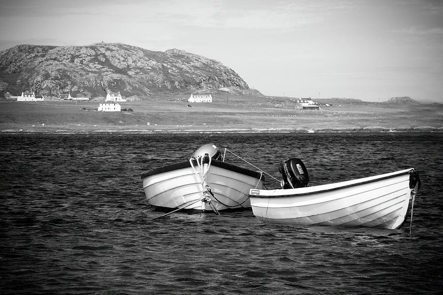 Sound of Iona Photograph by Ray Devlin