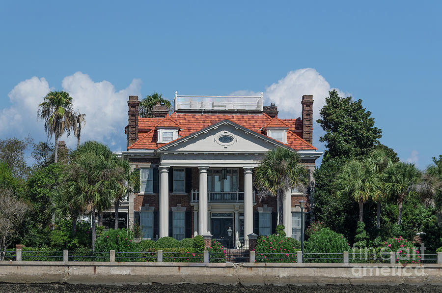 Southern Mansion by the Sea Photograph by Dale Powell